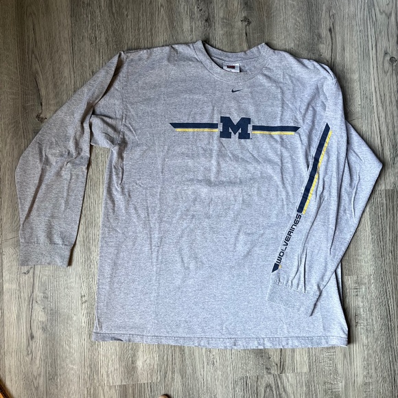 VTG Y2K Nike Team Michigan Wolverines Long Sleeve T-Shirt Large Center Swoosh XL - Picture 1 of 7